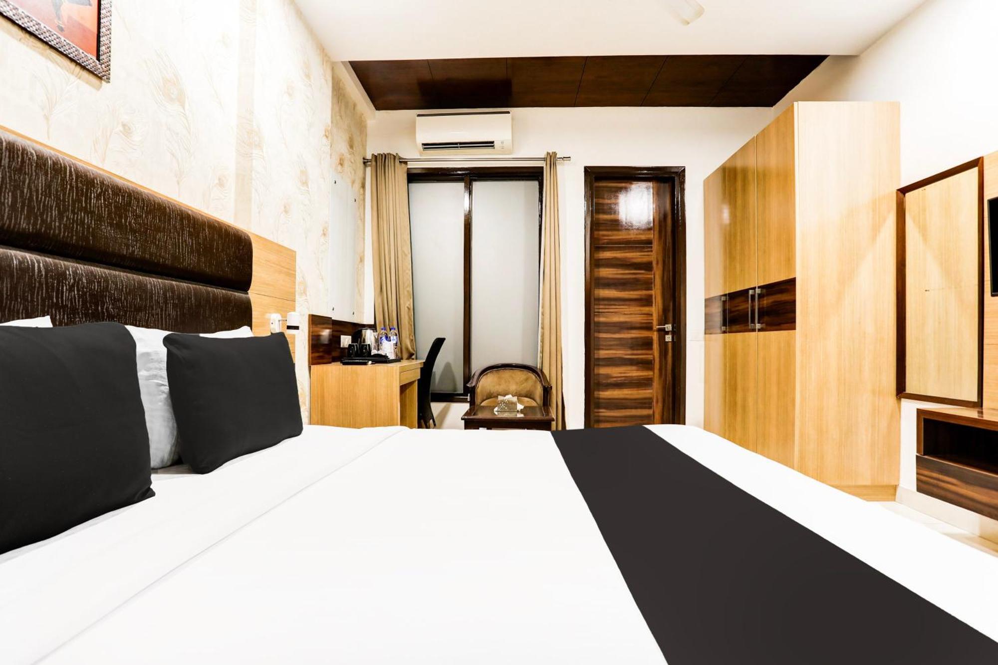 Super O Jmk Hotel New Delhi
