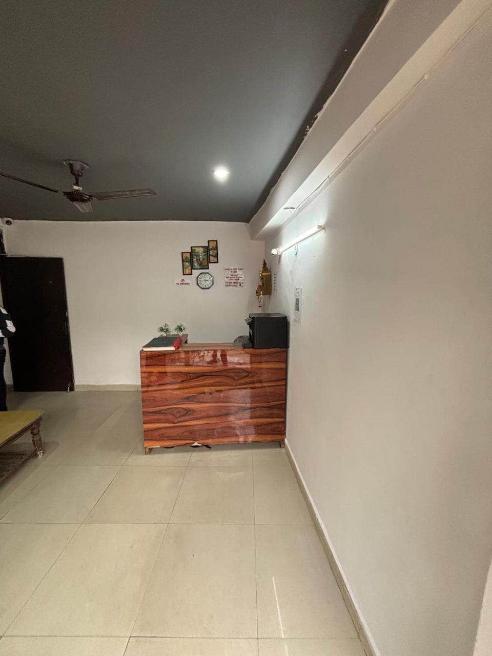 Hotel Royal Luxury In Hauz Khas New Delhi
