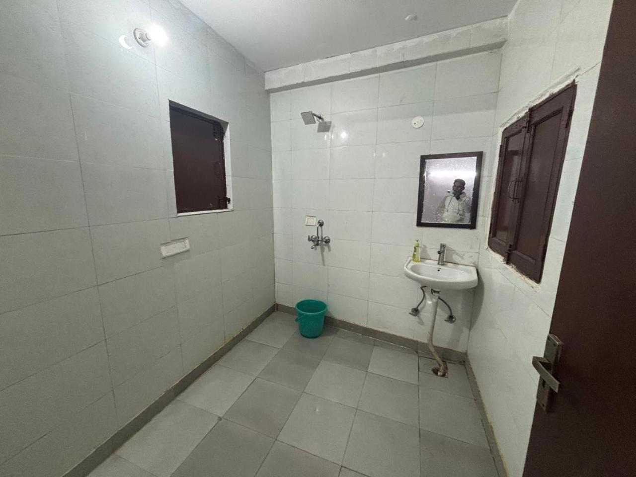 Royal Luxury In Hauz Khas Hotel *