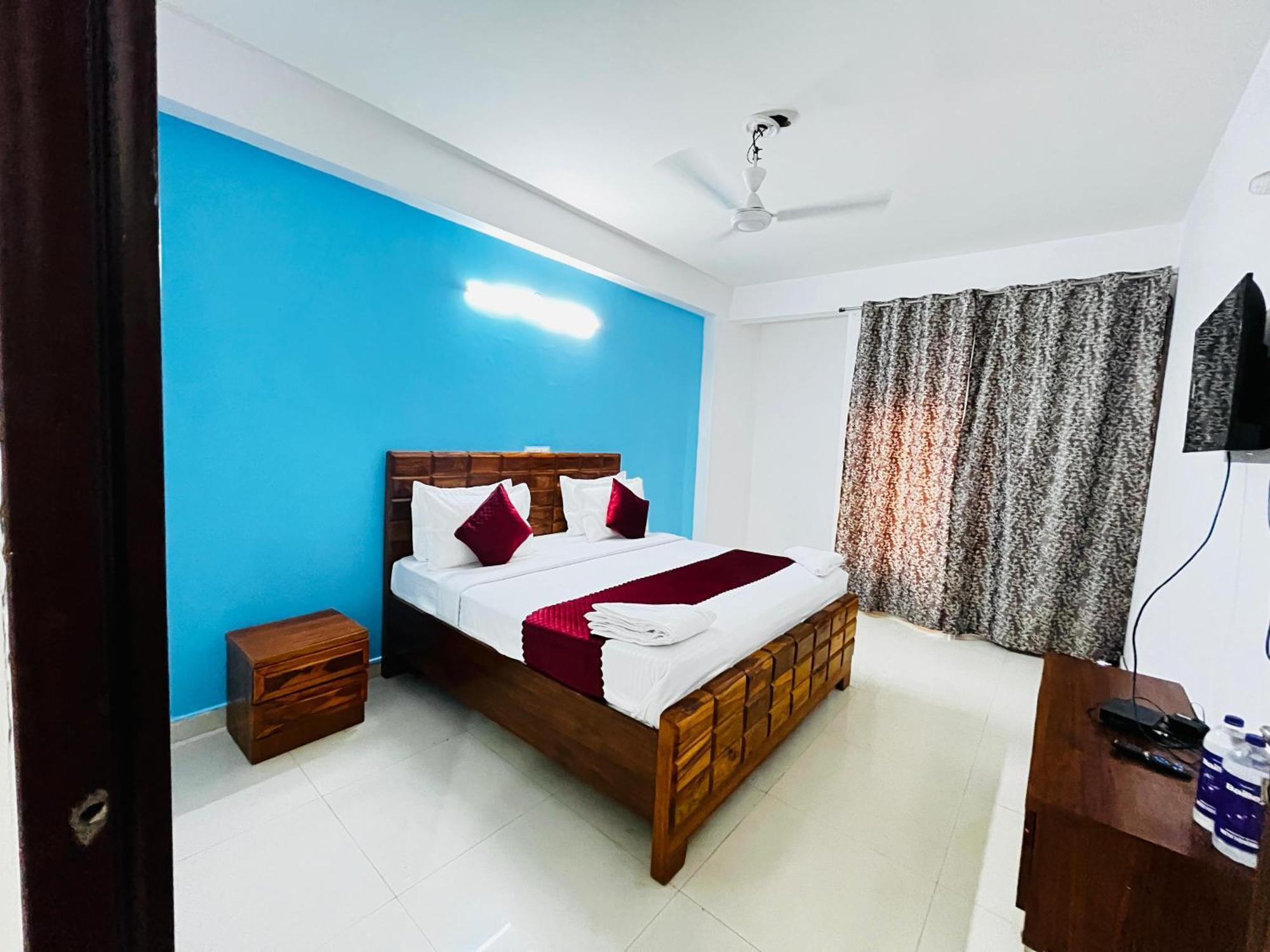 Suzu - Couple Friendly Fatehpur