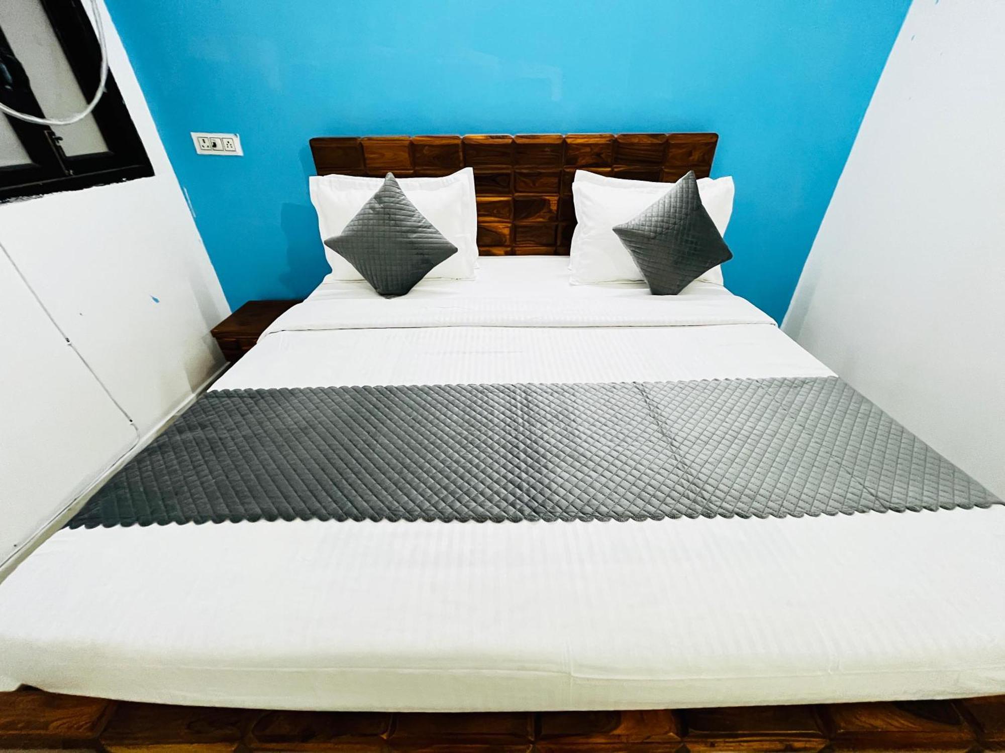 Hotel Suzu - Couple Friendly Fatehpur 3*
