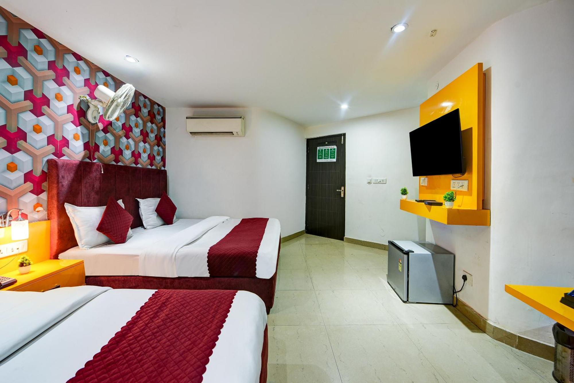 Kelvish Free Airport Pickup Hotel 4*