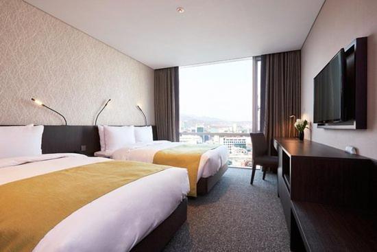Teo Grand Near Delhi Airport 4*