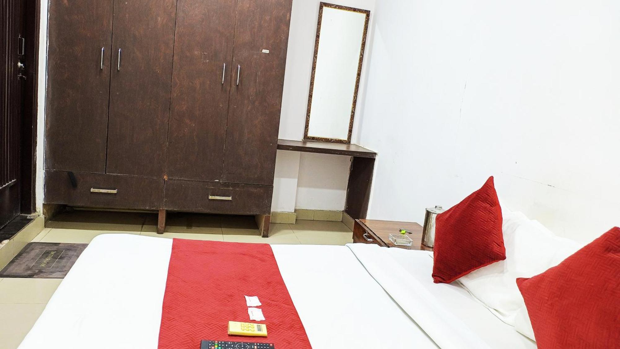Maharaja By The Premium Hotel