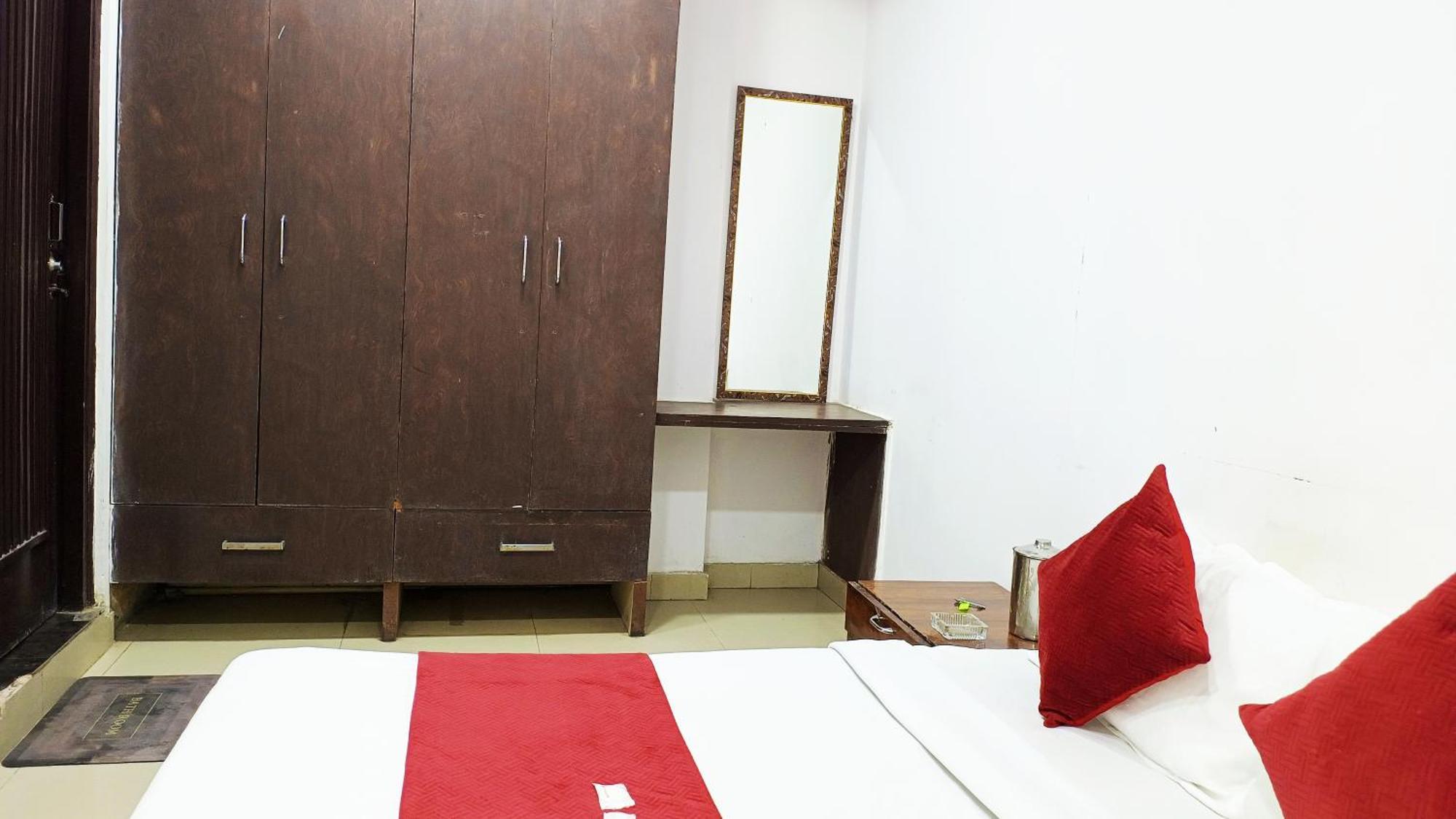 Hotel Maharaja By The Premium New Delhi