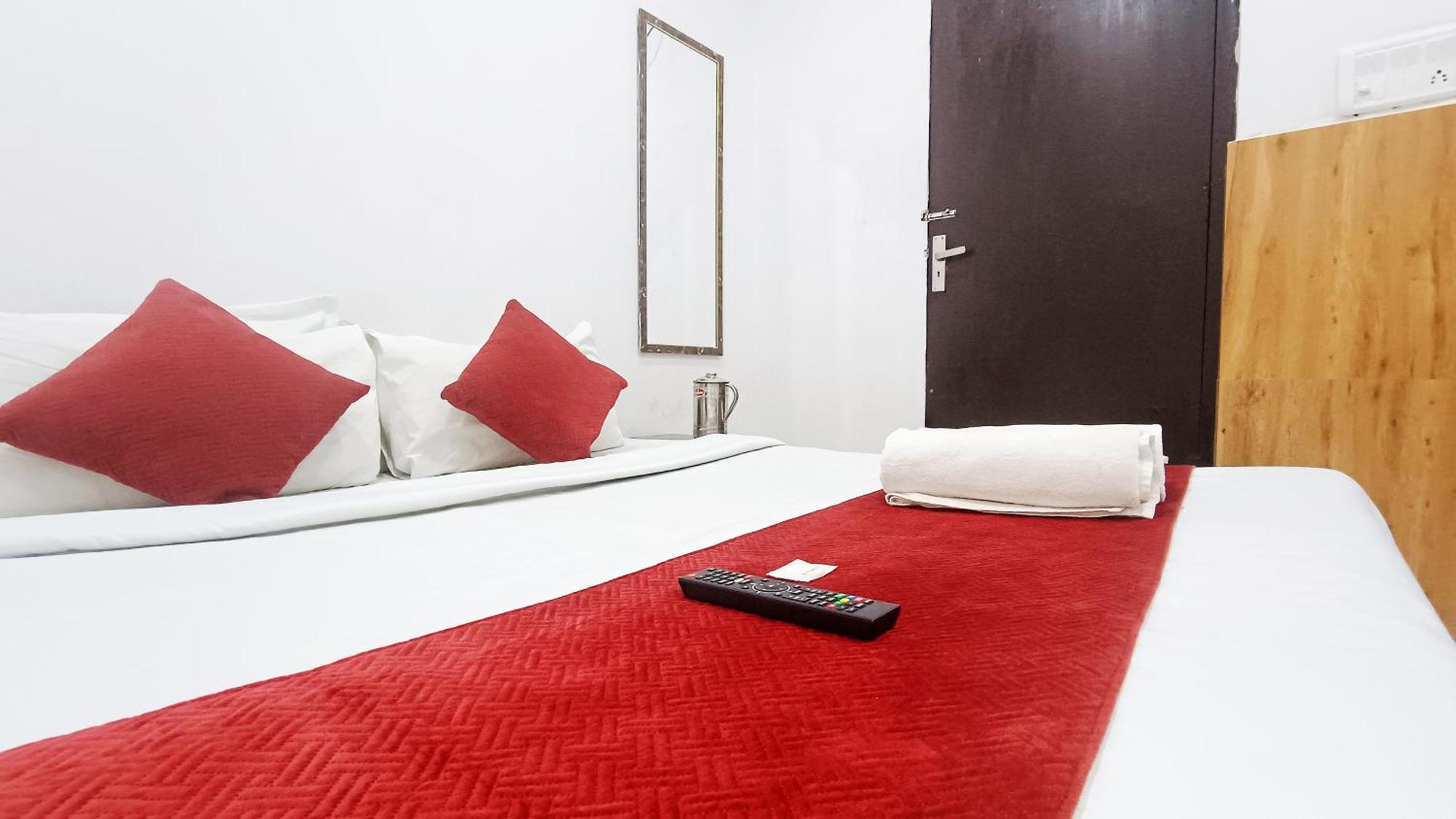 Hotel Maharaja By The Premium New Delhi
