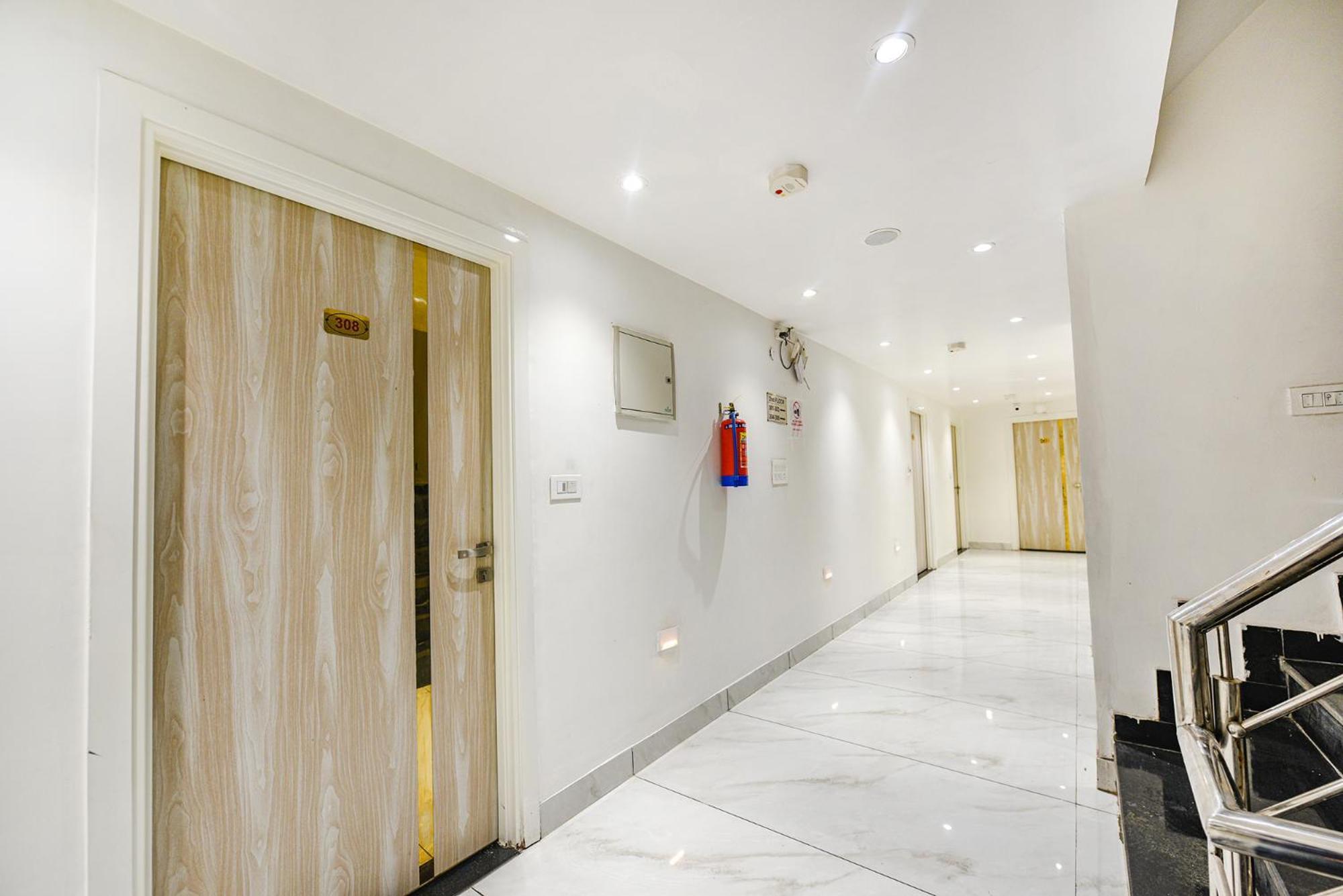 Hotel Fabhotel Luxury Near Adarsh Nagar Metro Delhi (National Capital Territory of India)