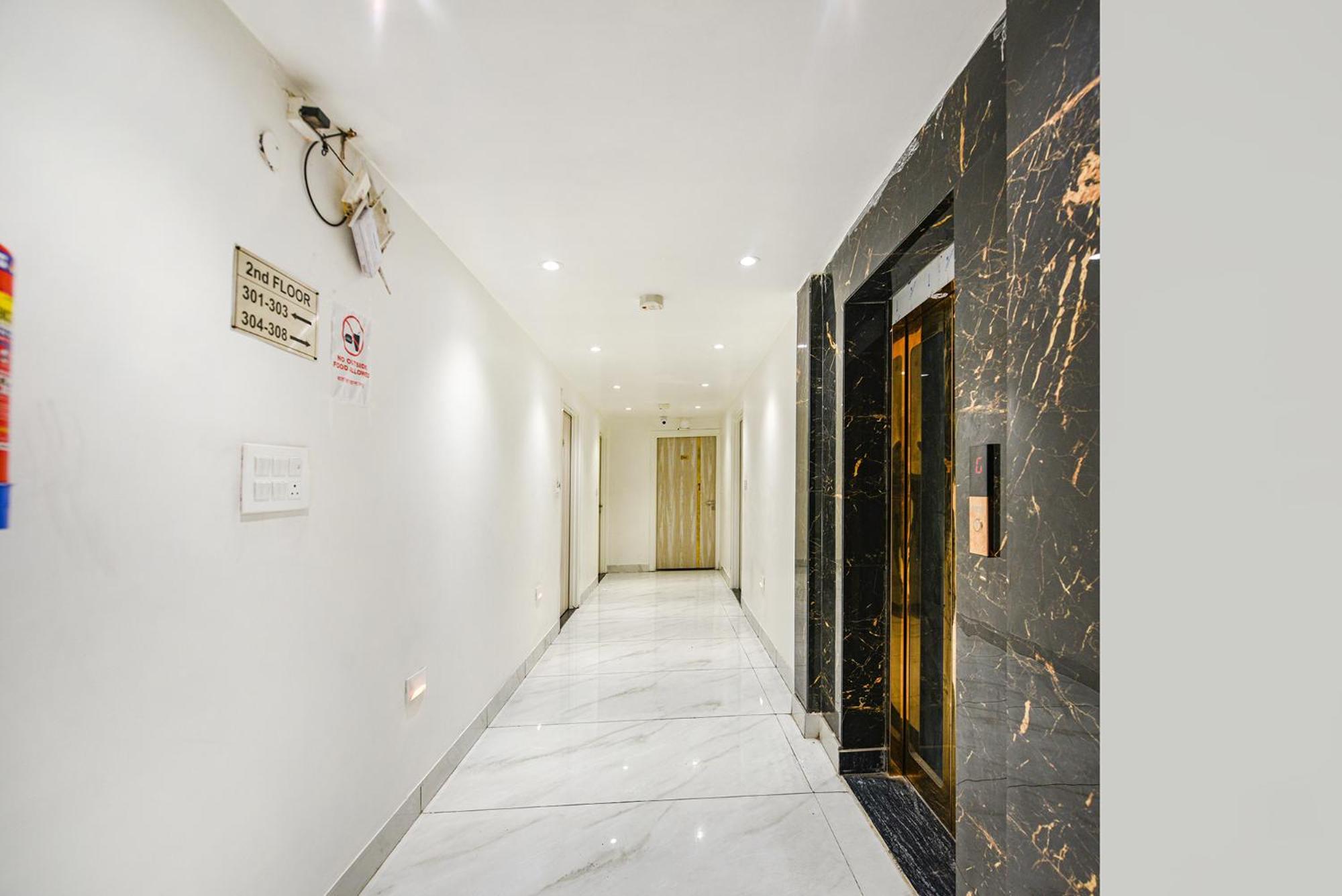 Fabhotel Luxury Near Adarsh Nagar Metro Delhi (National Capital Territory of India)