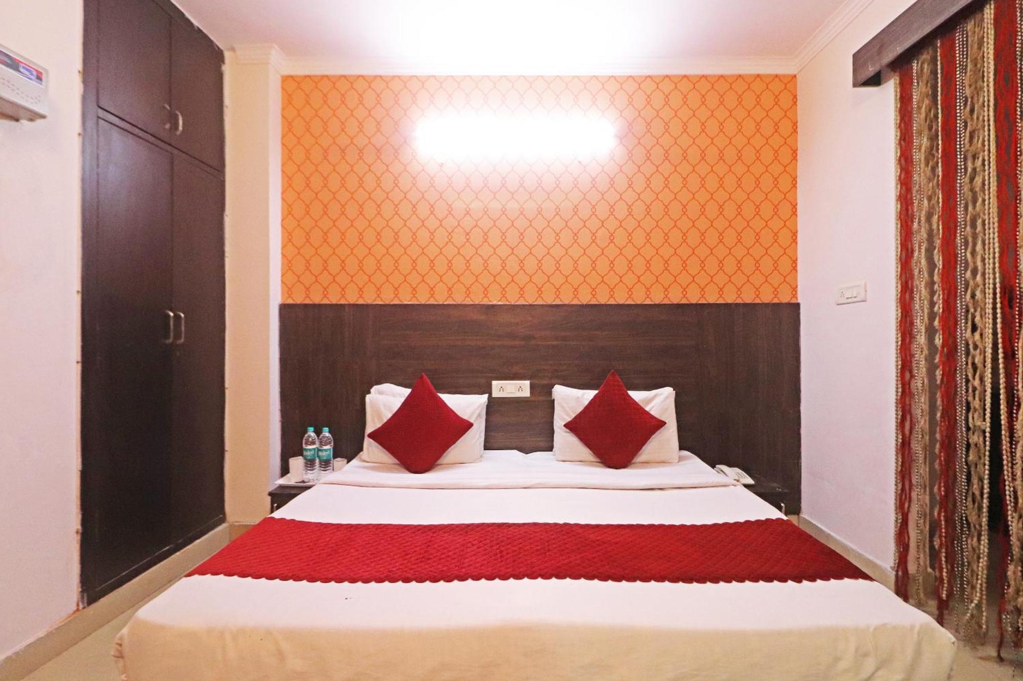 The Nines By The Premium Hotel New Delhi