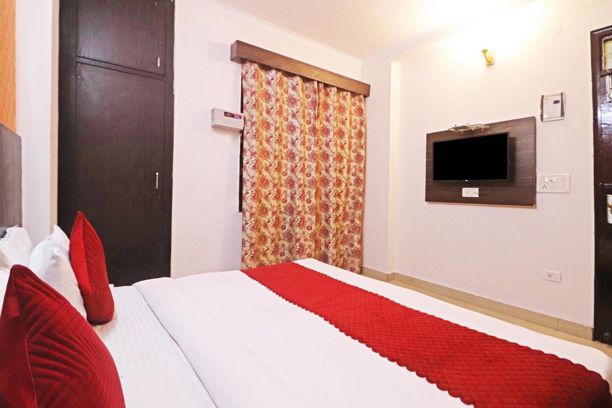 The Nines By The Premium 3* New Delhi