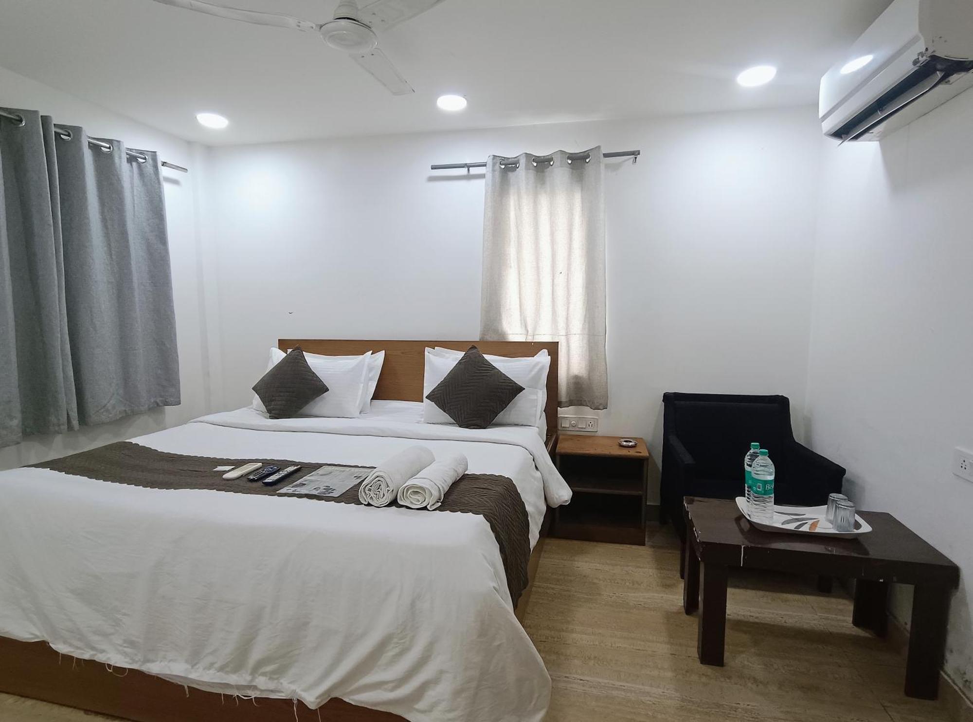 Hotel Crystel Residency By Premium New Delhi