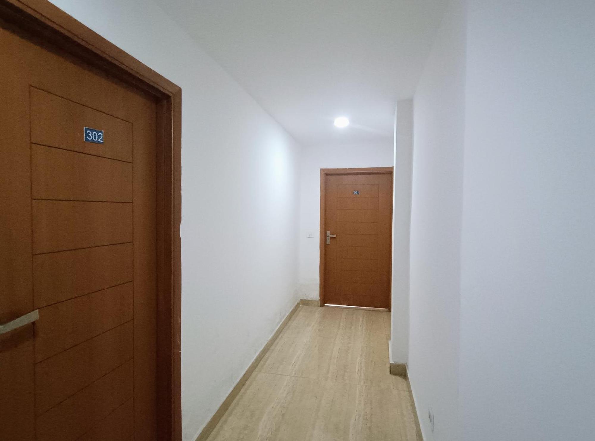 Crystel Residency By Premium Hotel