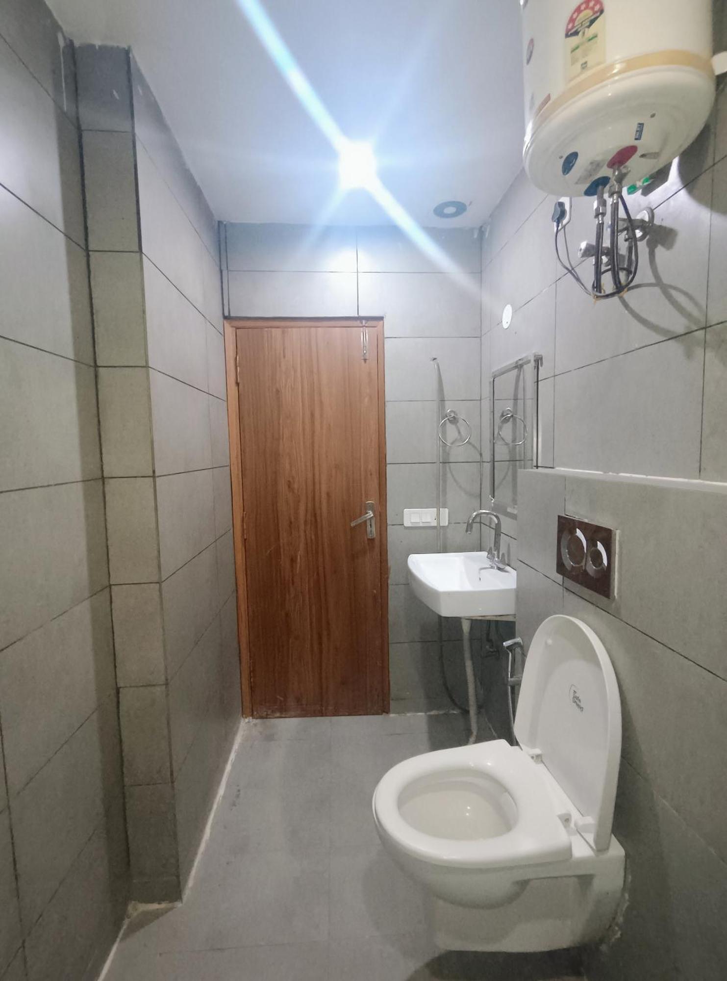 Crystel Residency By Premium Hotel 3*