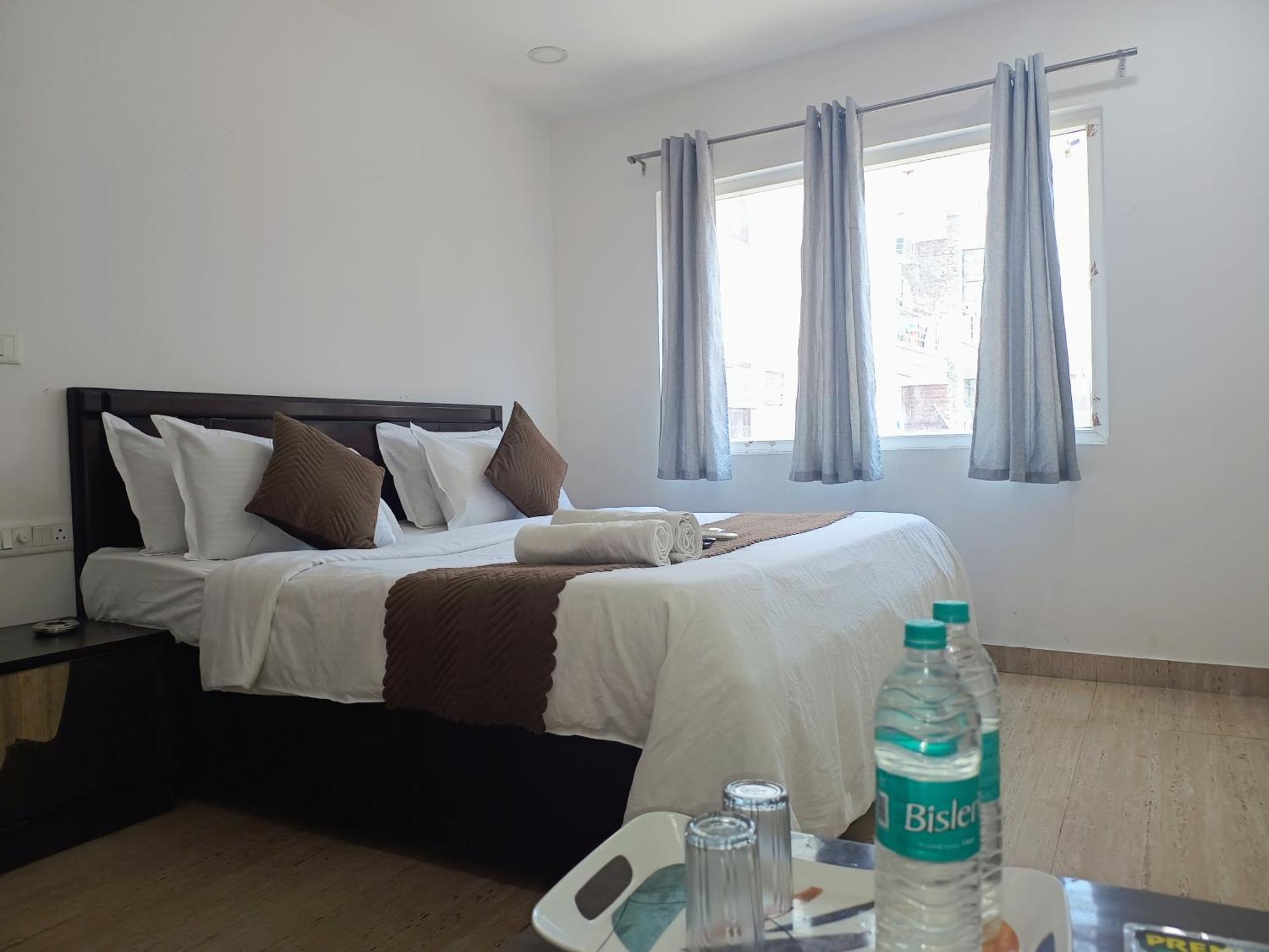 Hotel Crystel Residency By Premium 3*