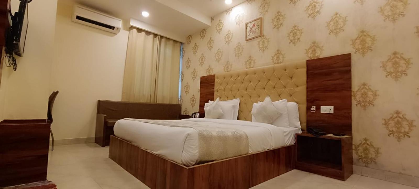 The Ventas Near Delhi Airport Hotel
