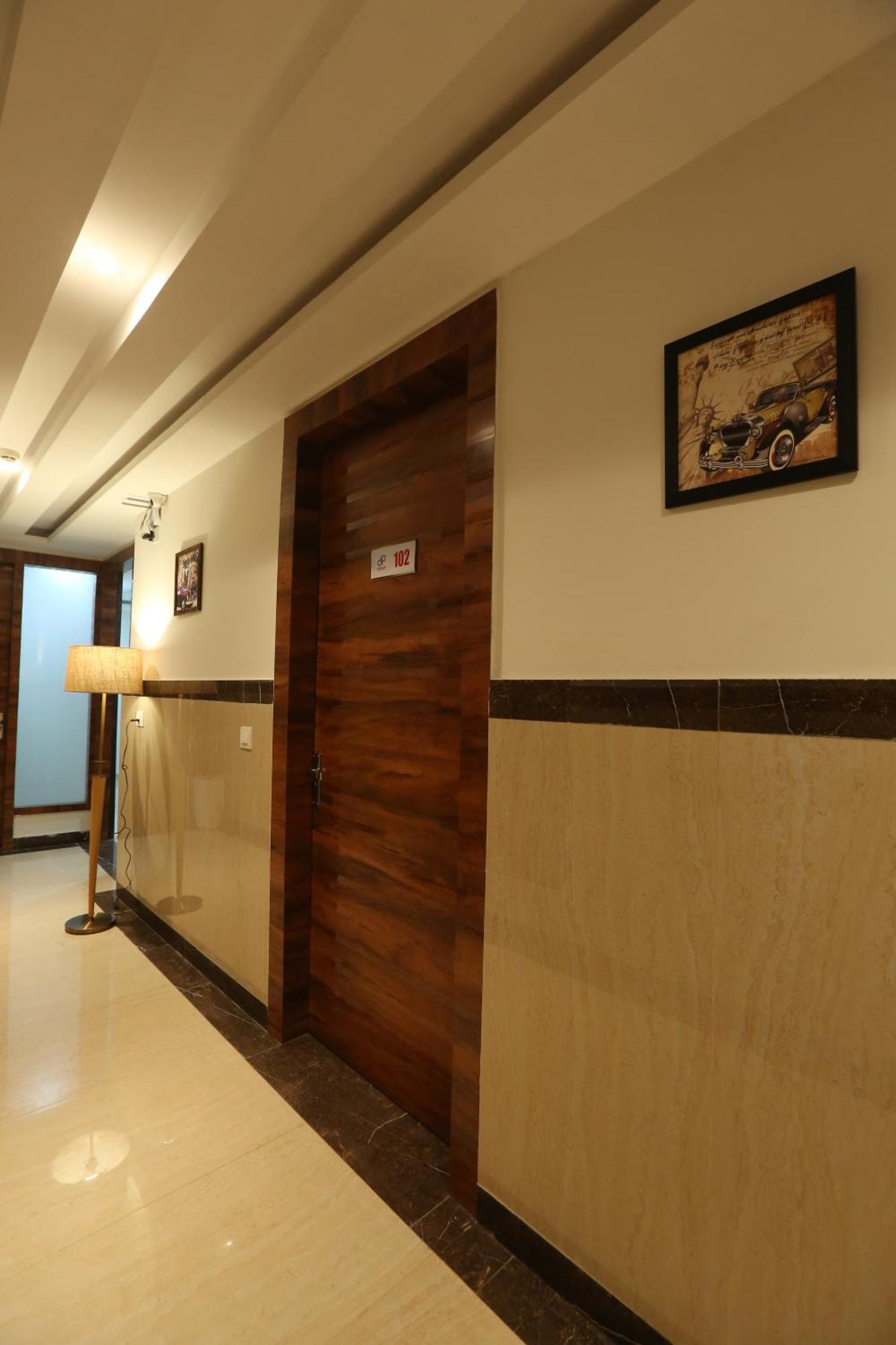 The Ventas Near Delhi Airport Hotel 3*