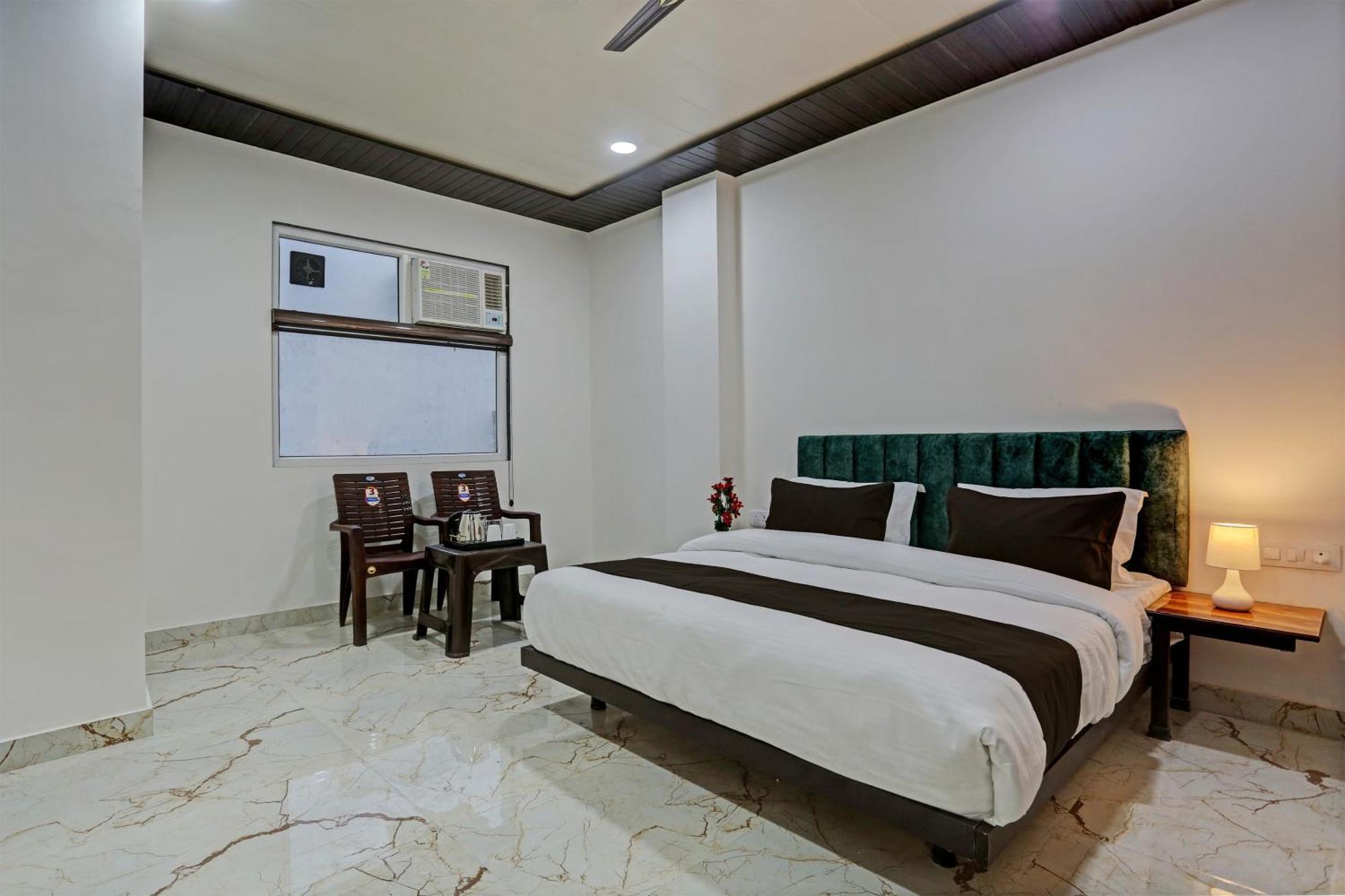 O Town House Gold Hotel Delhi (National Capital Territory of India)