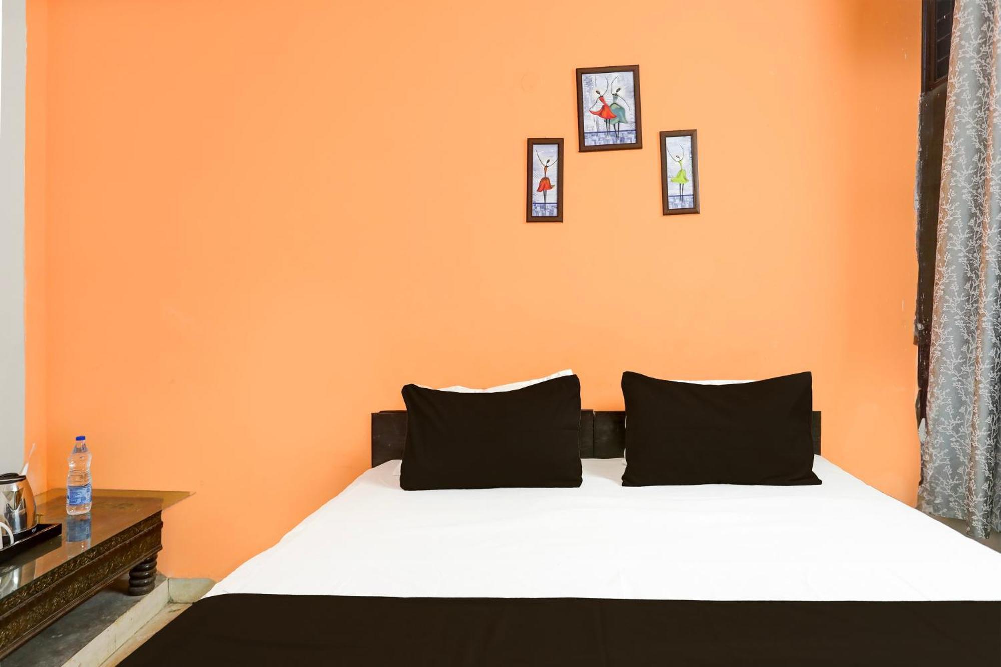 O Aura Hotel 4*