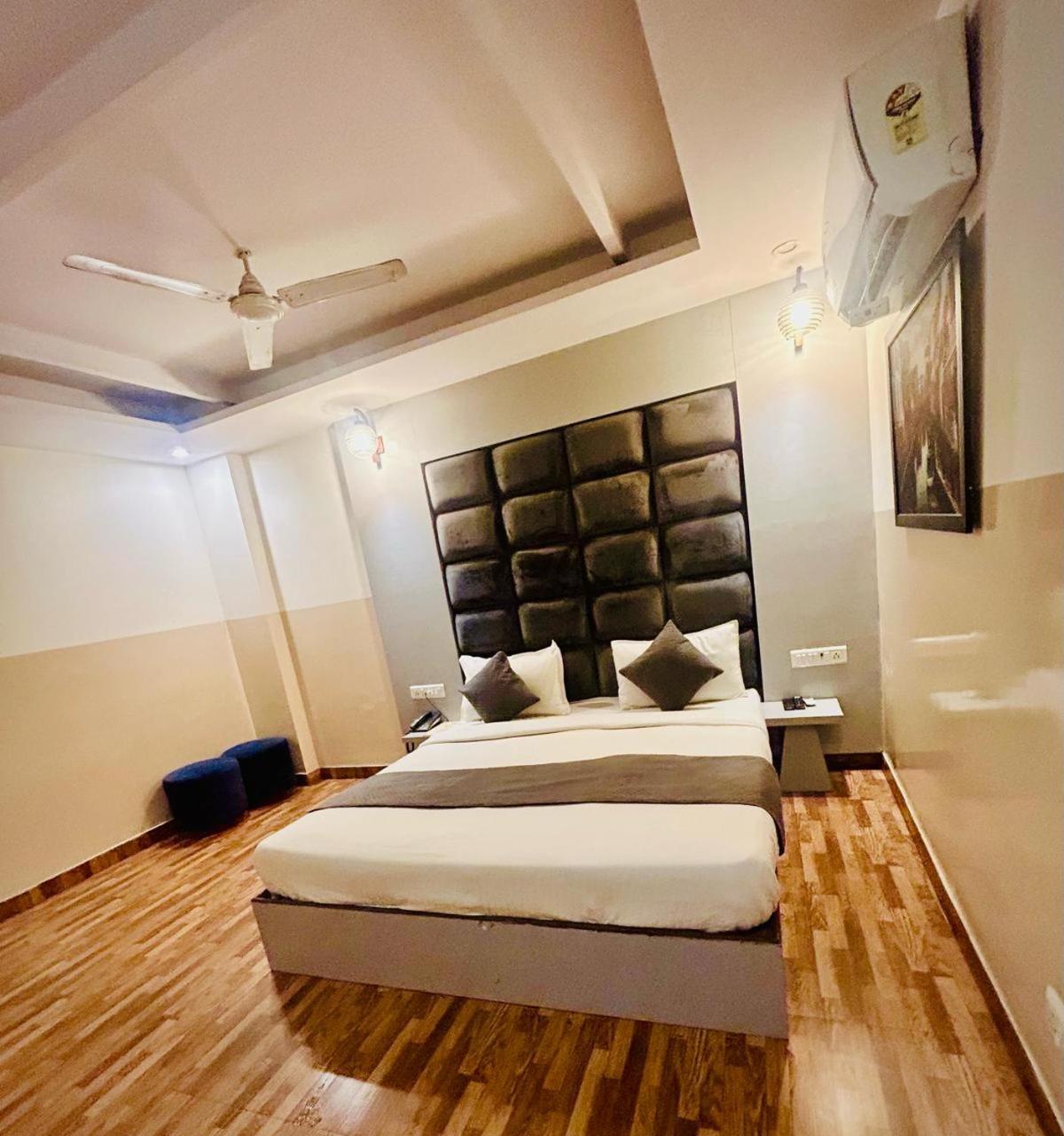 Coco Aeroporto Free Airport Drop Hotel New Delhi