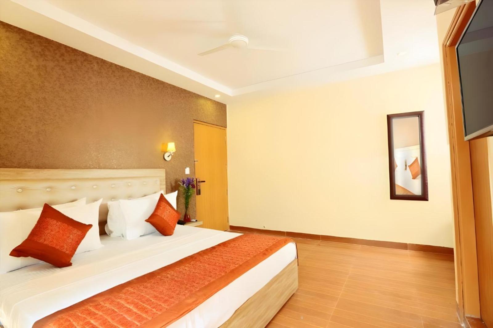 Hotel Oakwood