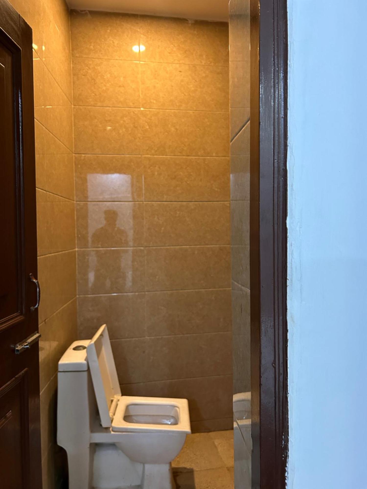 Hotel Shree Guru At New Delhi Railway Station * New Delhi
