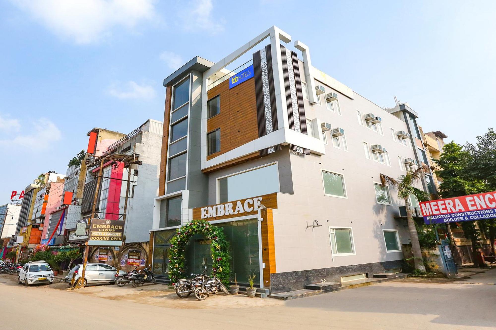 Fabhotel Embrace 3*