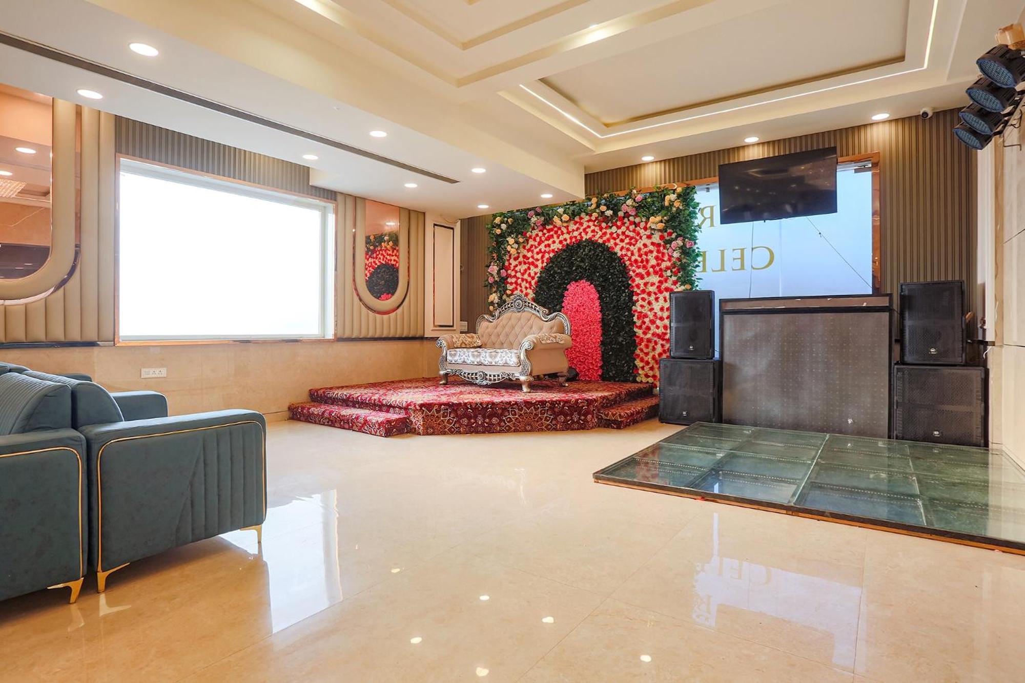 Fabhotel Embrace Hotel