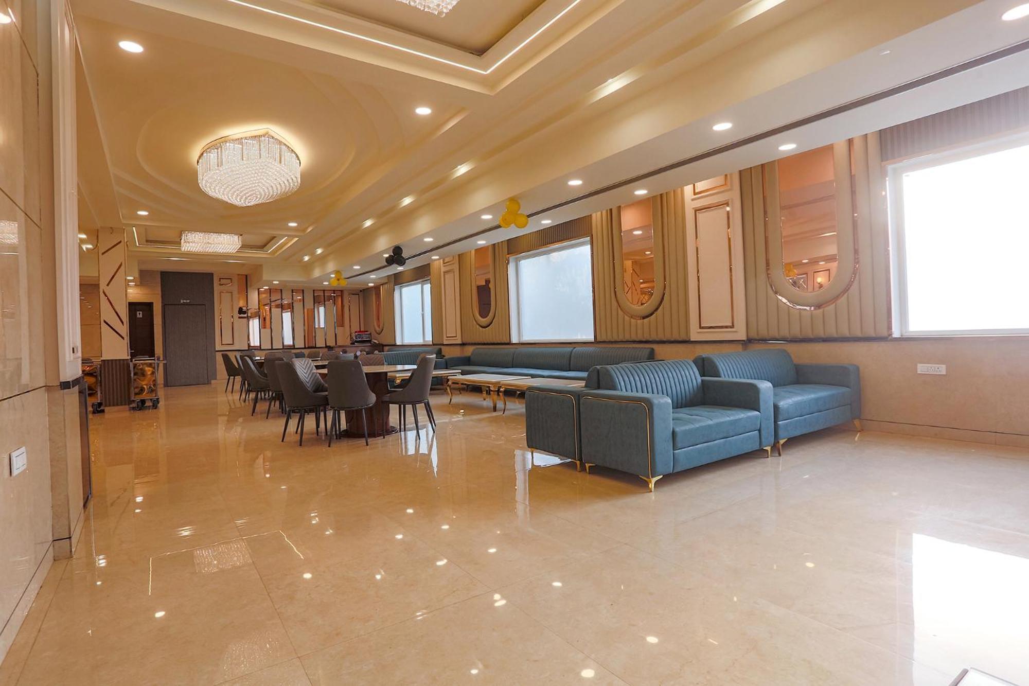Fabhotel Embrace Hotel 3*