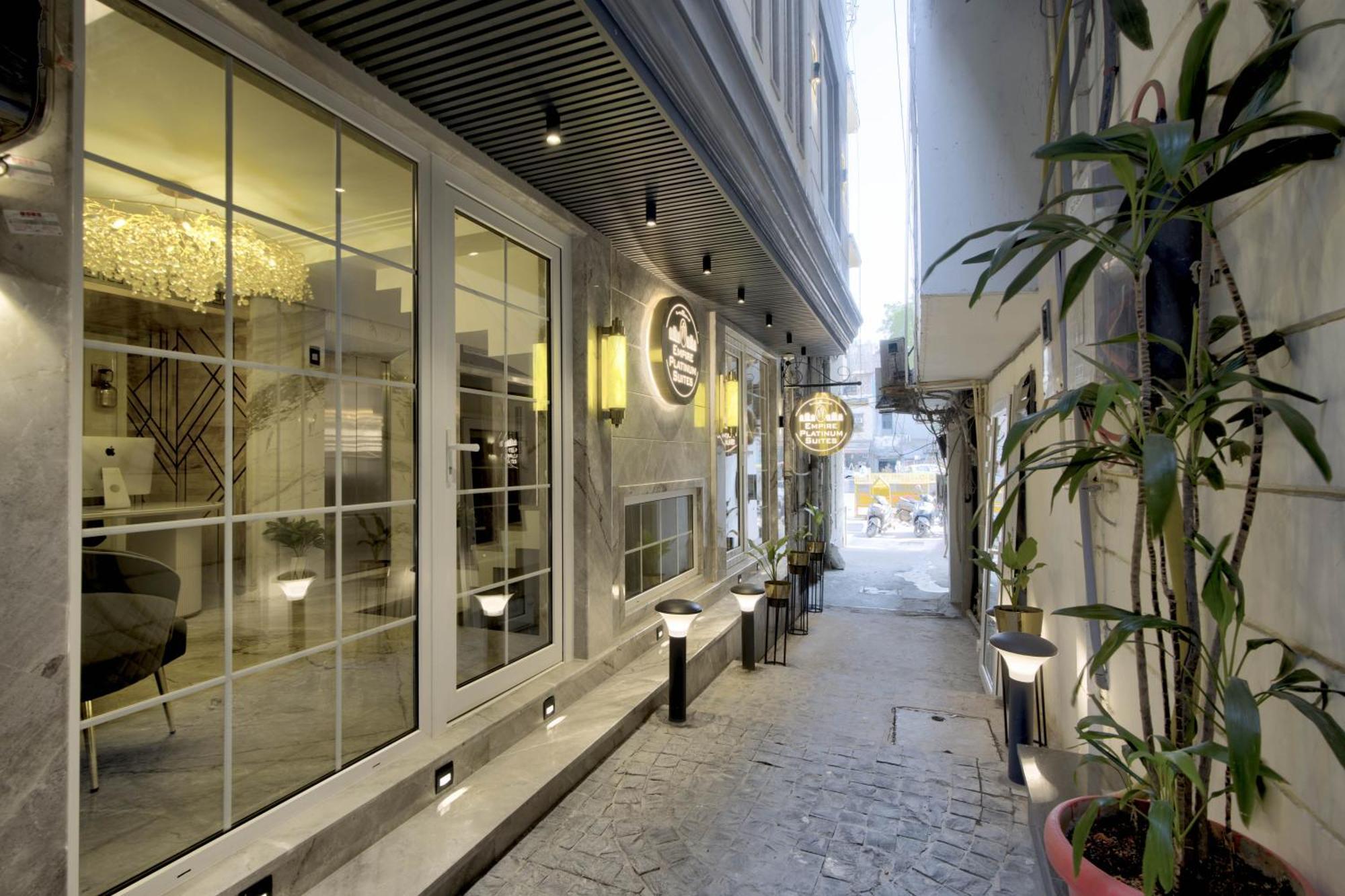 Hotel Empire Platinum 4*
