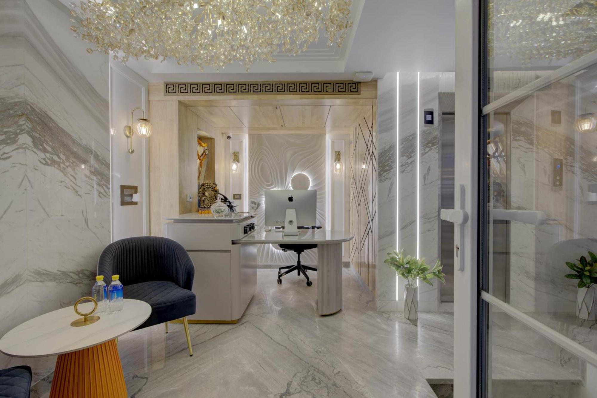 Empire Platinum Hotel 4*