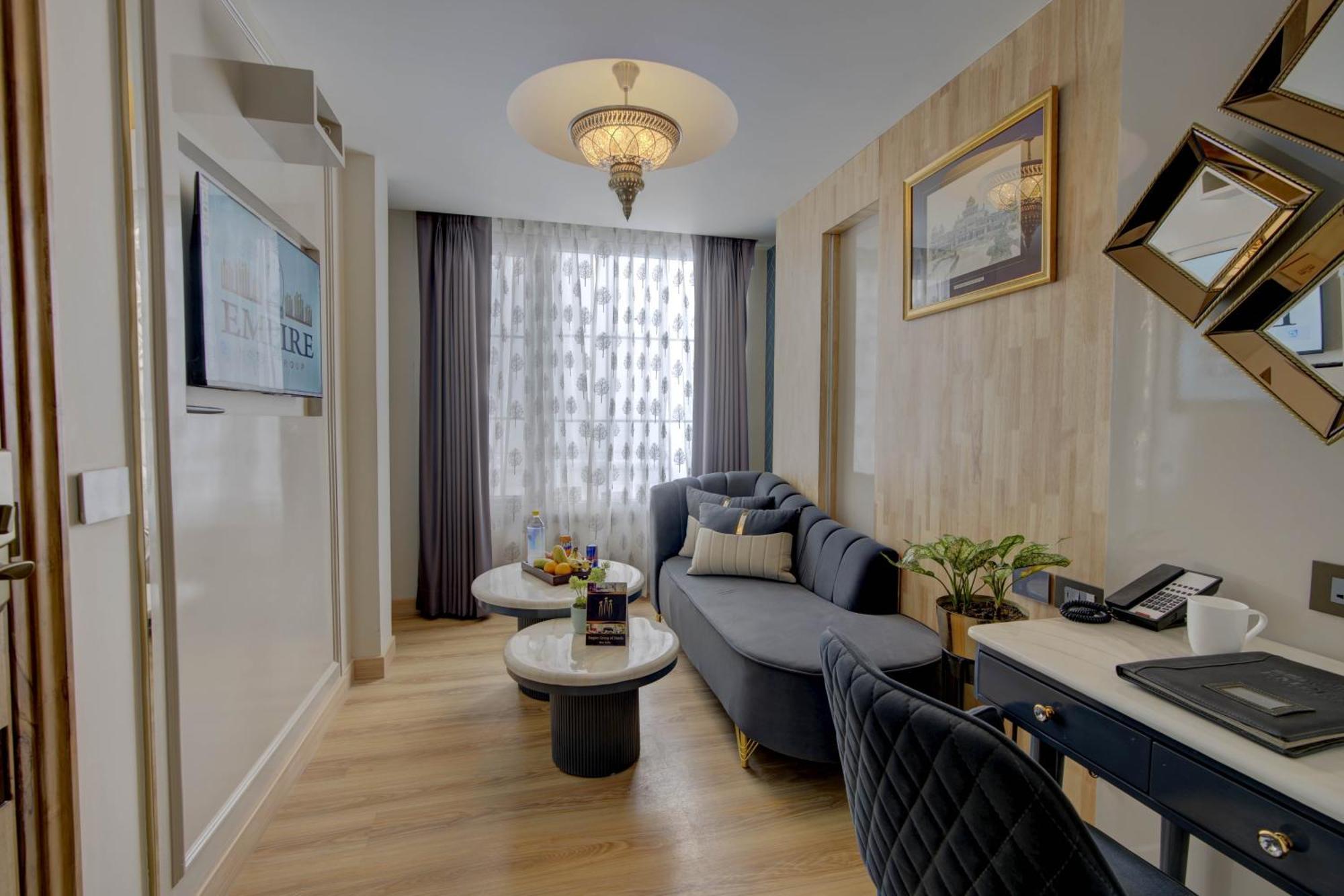 Empire Platinum 4*