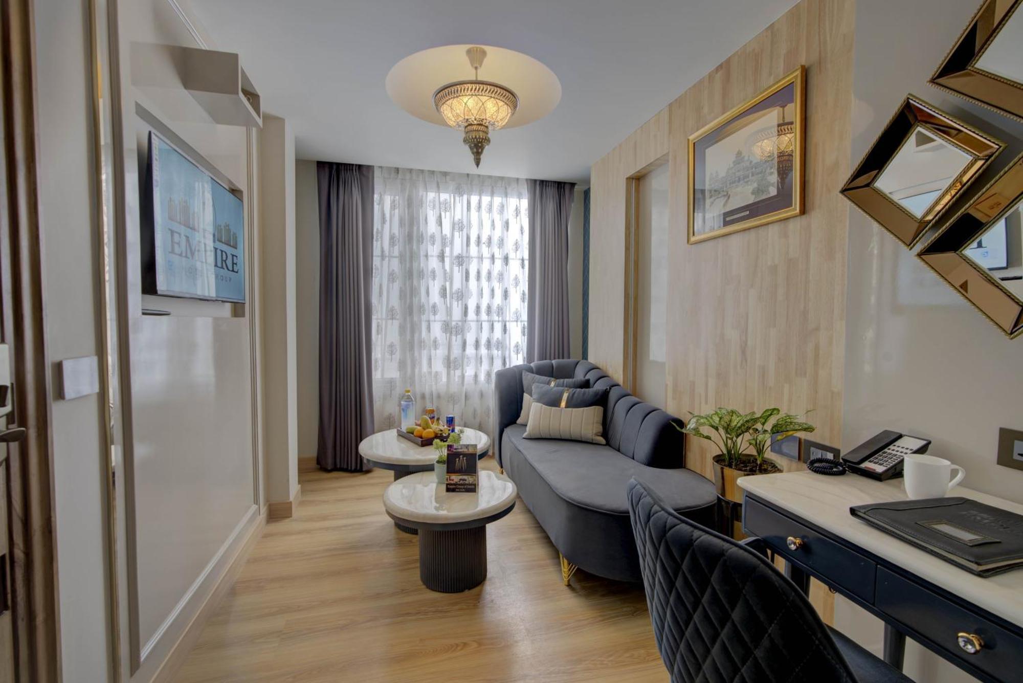 Empire Platinum 4*