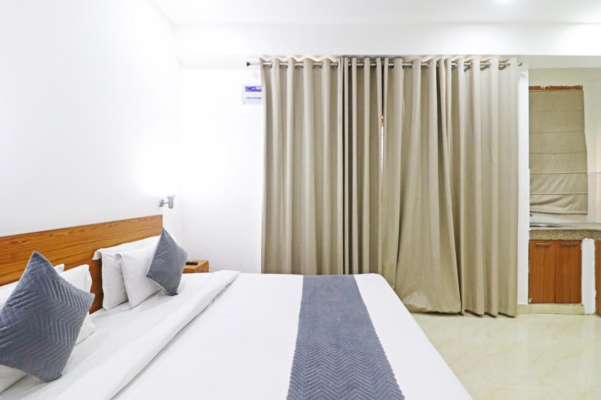 Hotel Trendy Residency - Couple Friendly Nova Deli