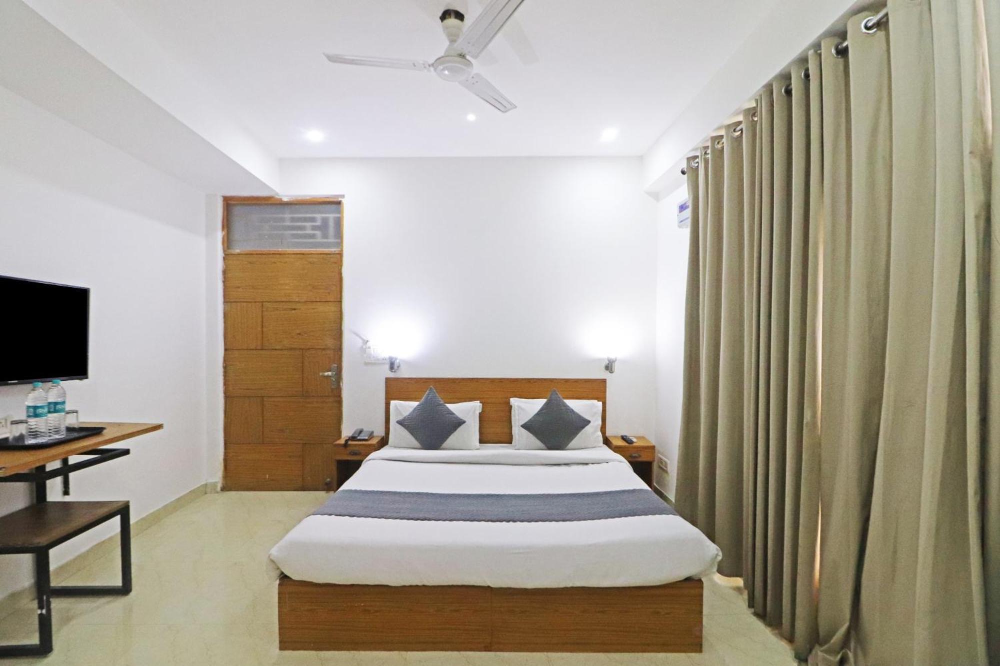 Trendy Residency - Couple Friendly Hotel New Delhi