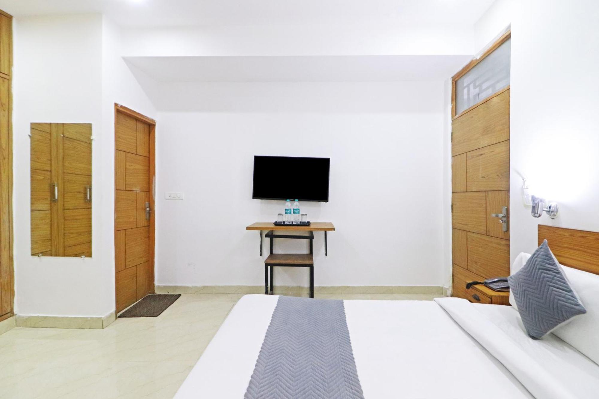 Hotel Trendy Residency - Couple Friendly 3*