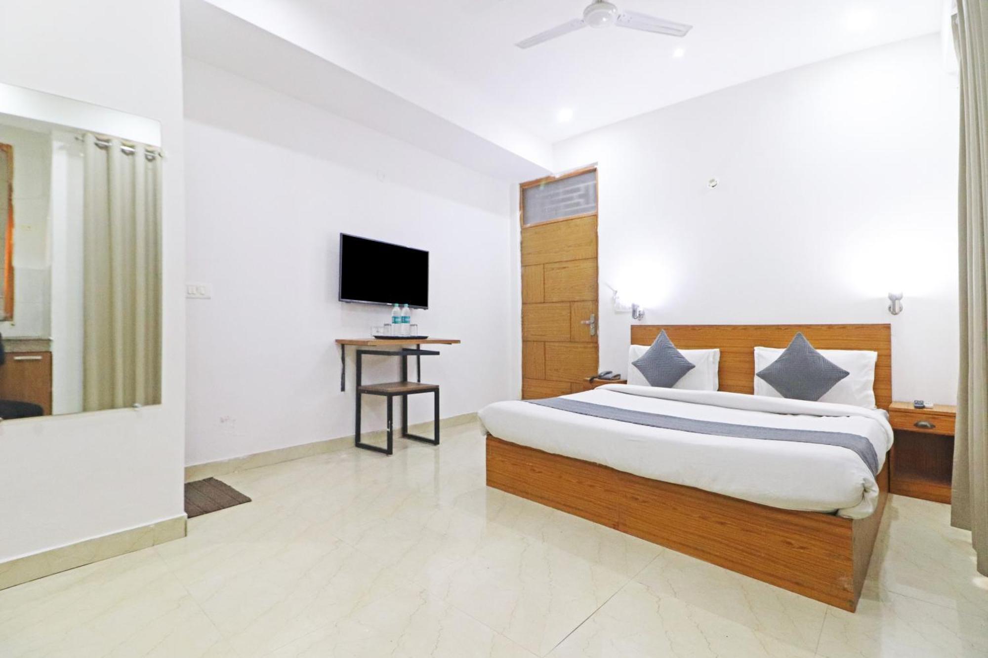 Trendy Residency - Couple Friendly Hotel 3*