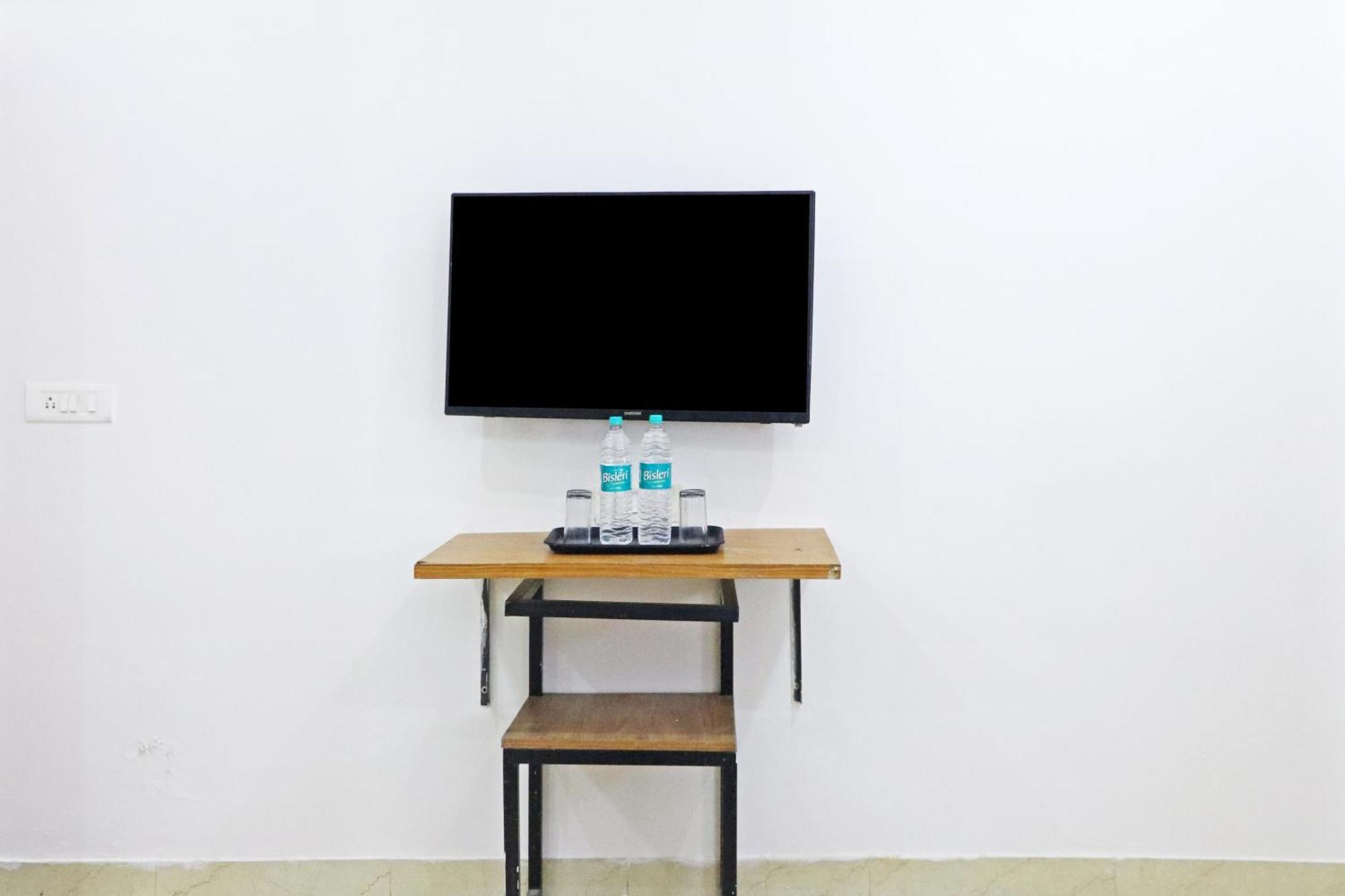 Trendy Residency - Couple Friendly Hotel Nova Deli
