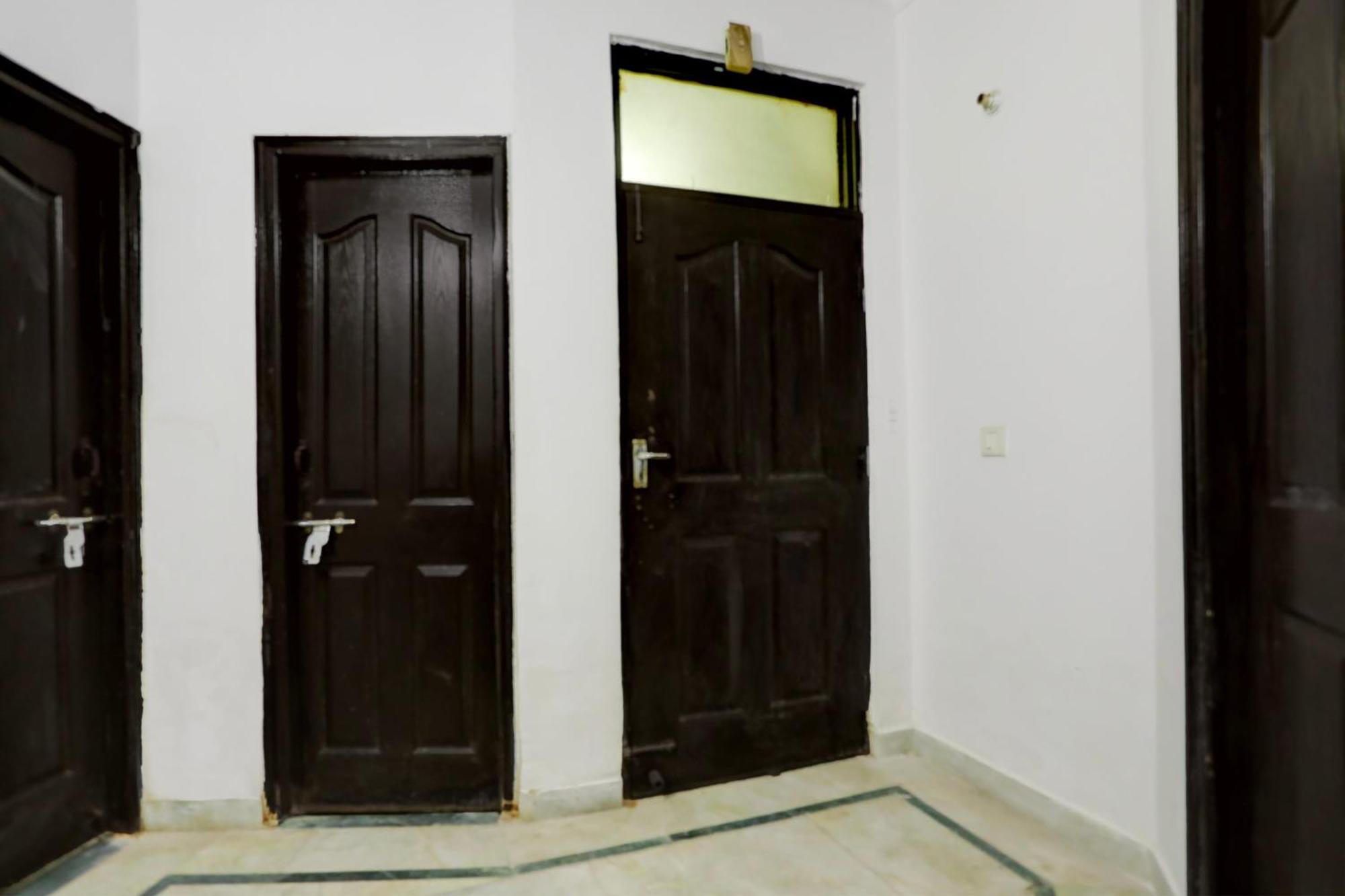 Hotel O Aura 4*