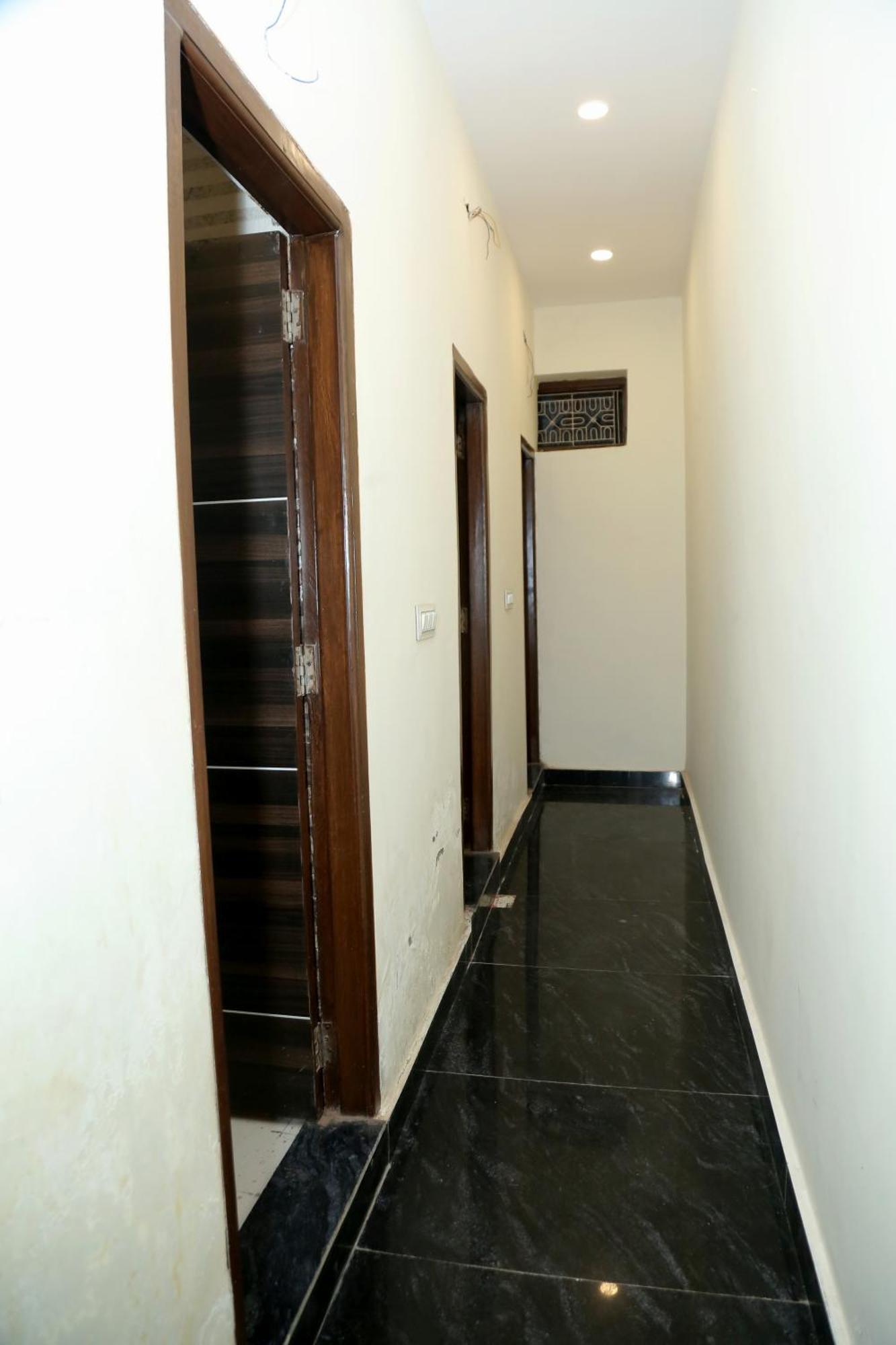 Pink By Comfort Hostel *