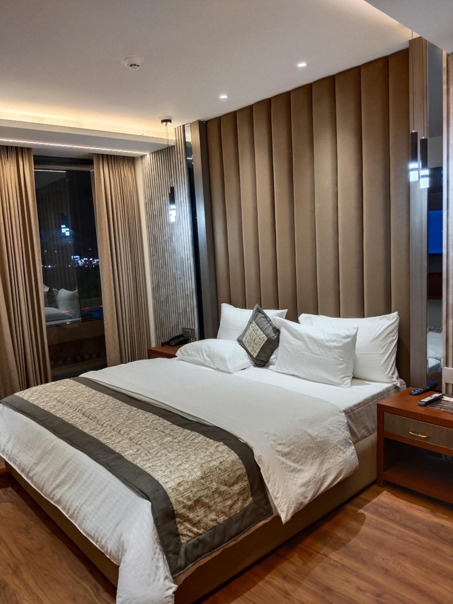 Western Blu Hotel
