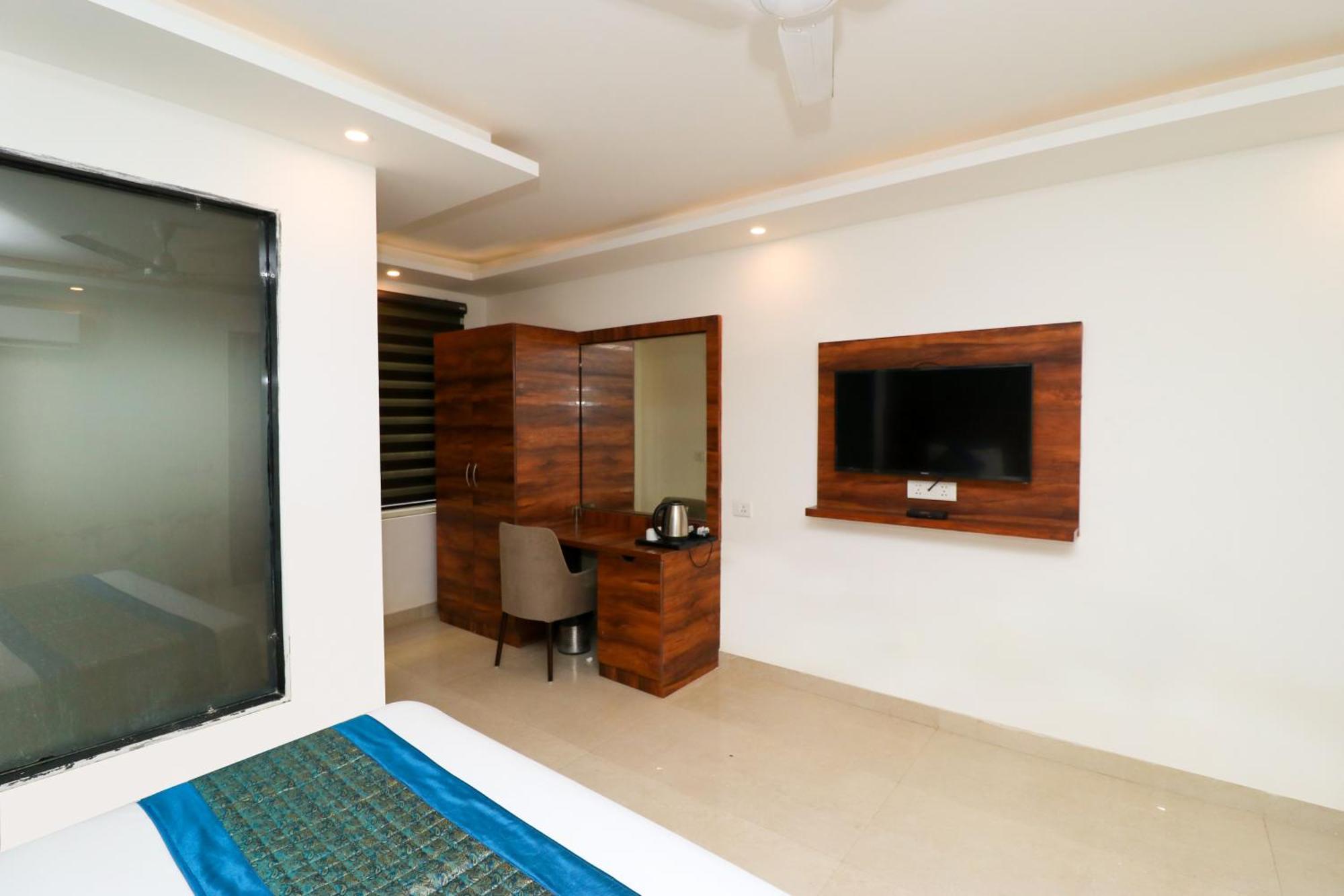 Vertu By Opo 4* New Delhi