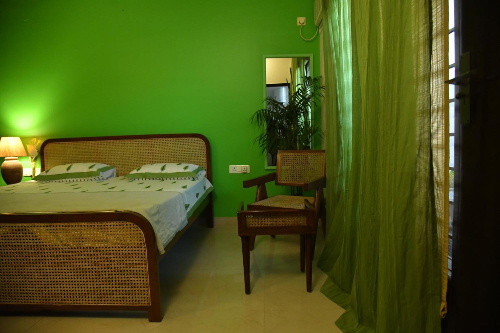 Bed & Breakfast Himtrek Delhi