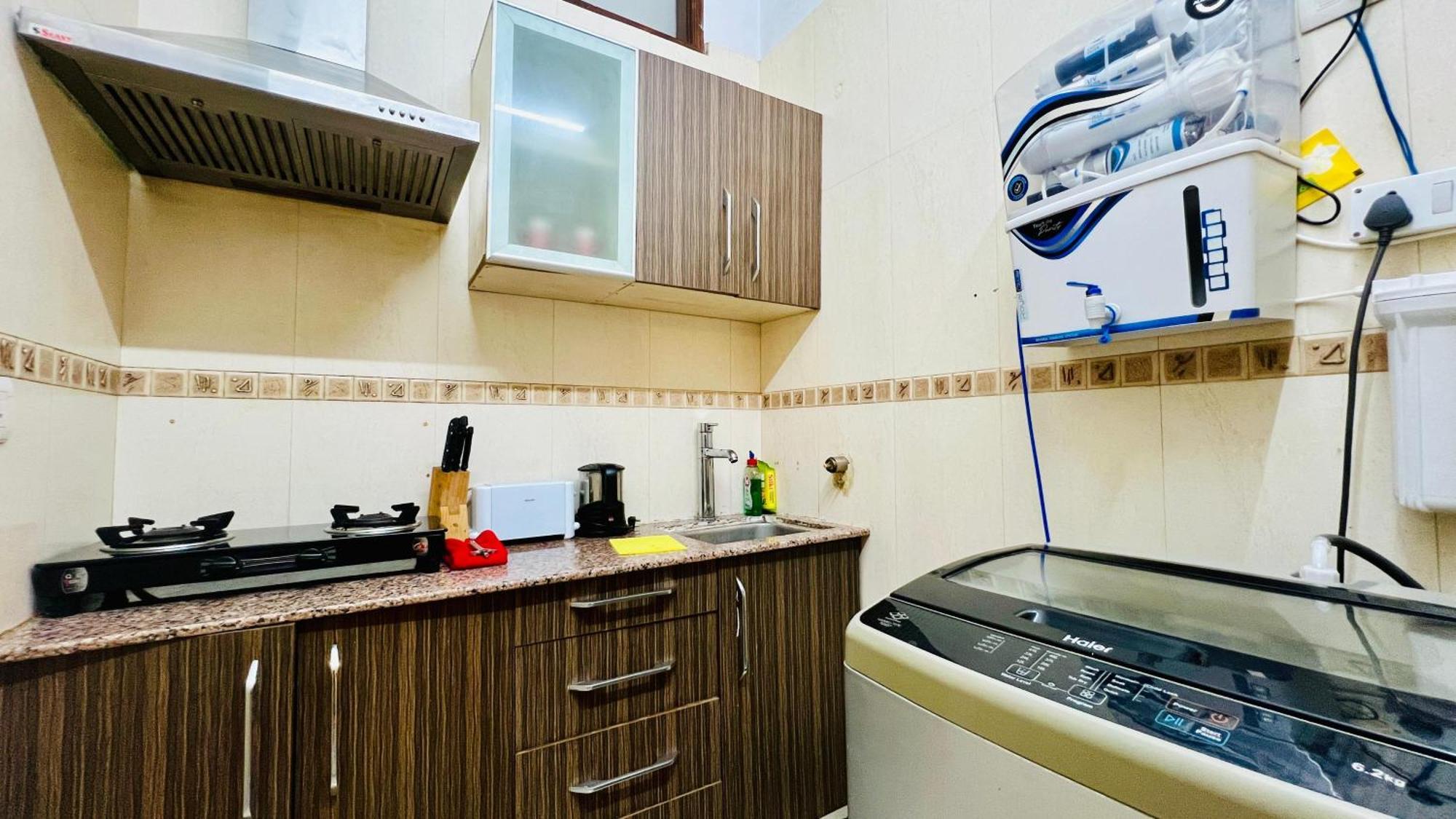 Olive Service - Green Park Apartment New Delhi