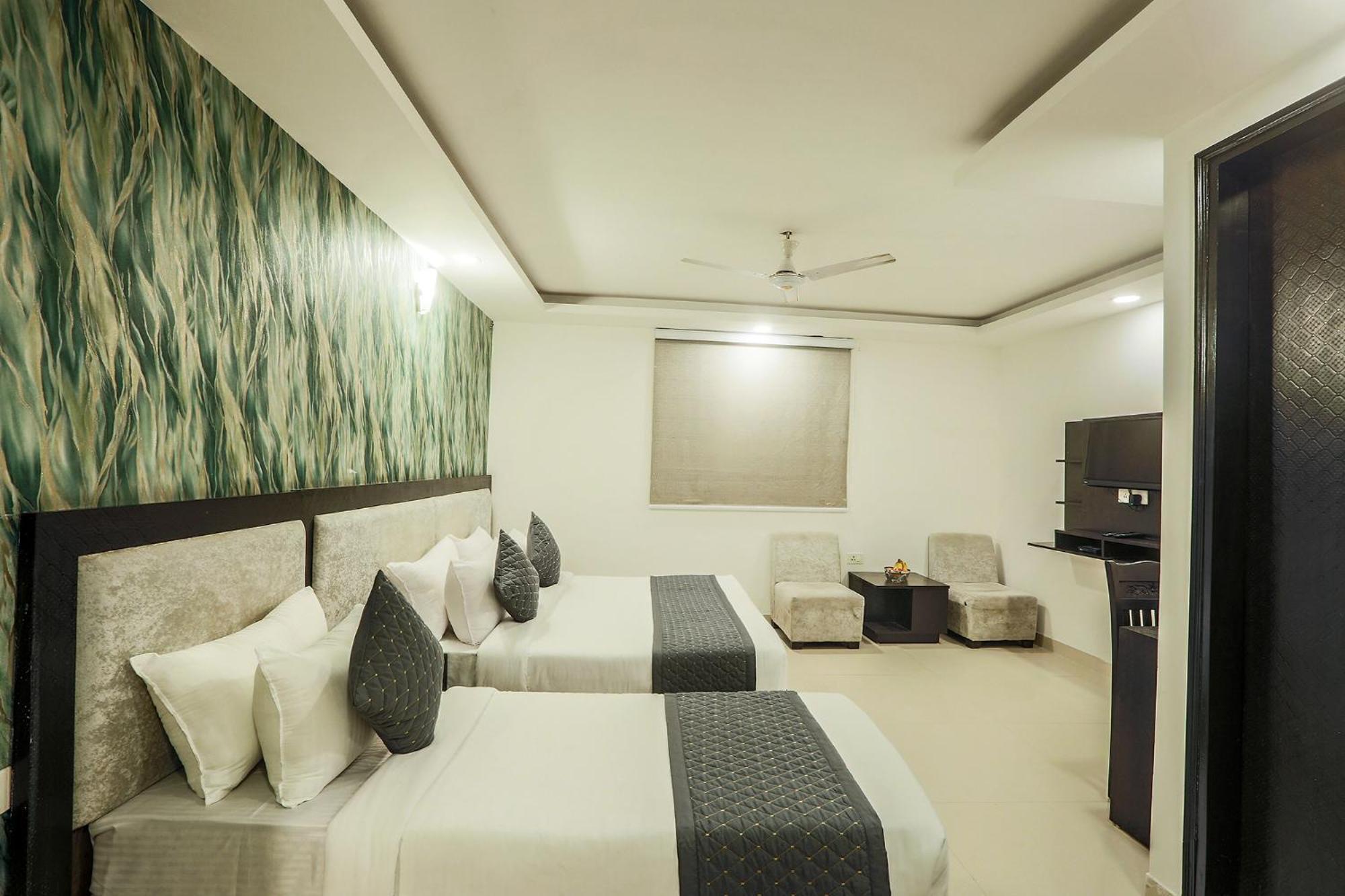 Fabhotel Airport Zone Olive Near Igi Airport 3*