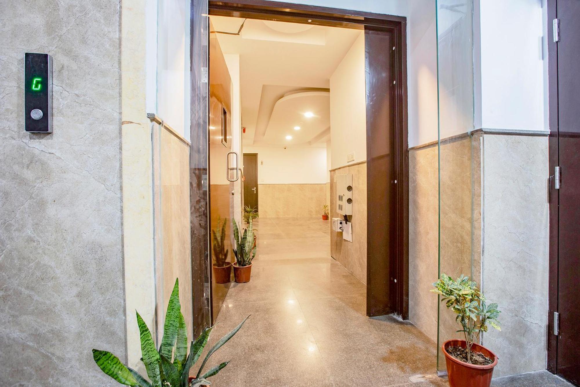 Hotel Fabhotel Airport Zone Olive Near Igi Airport New Delhi