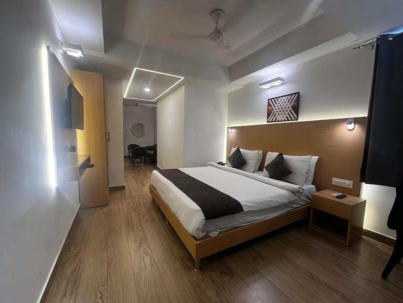 Goldenkeys Hotel New Delhi