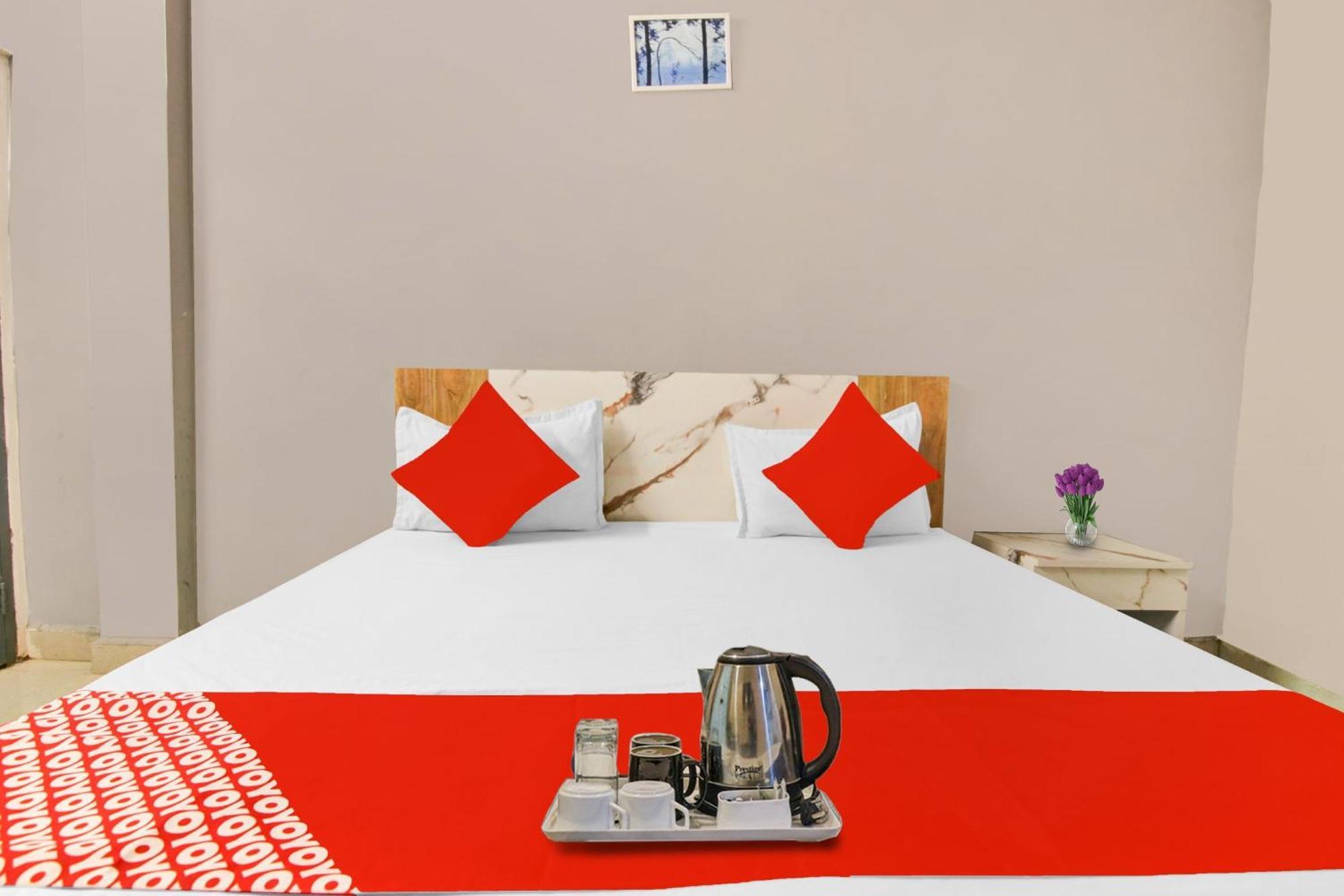 O Swarg Residency Near Nangloi Railway Station Metro Station Hotel Delhi (National Capital Territory of India)