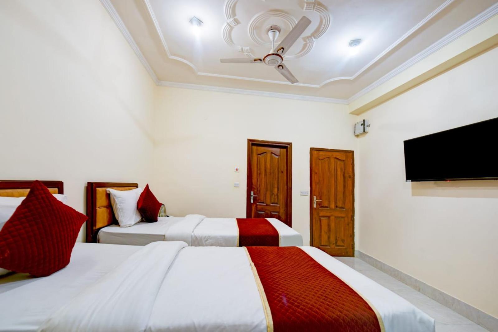 Amenda Sweet Igi Airport Hotel 3*