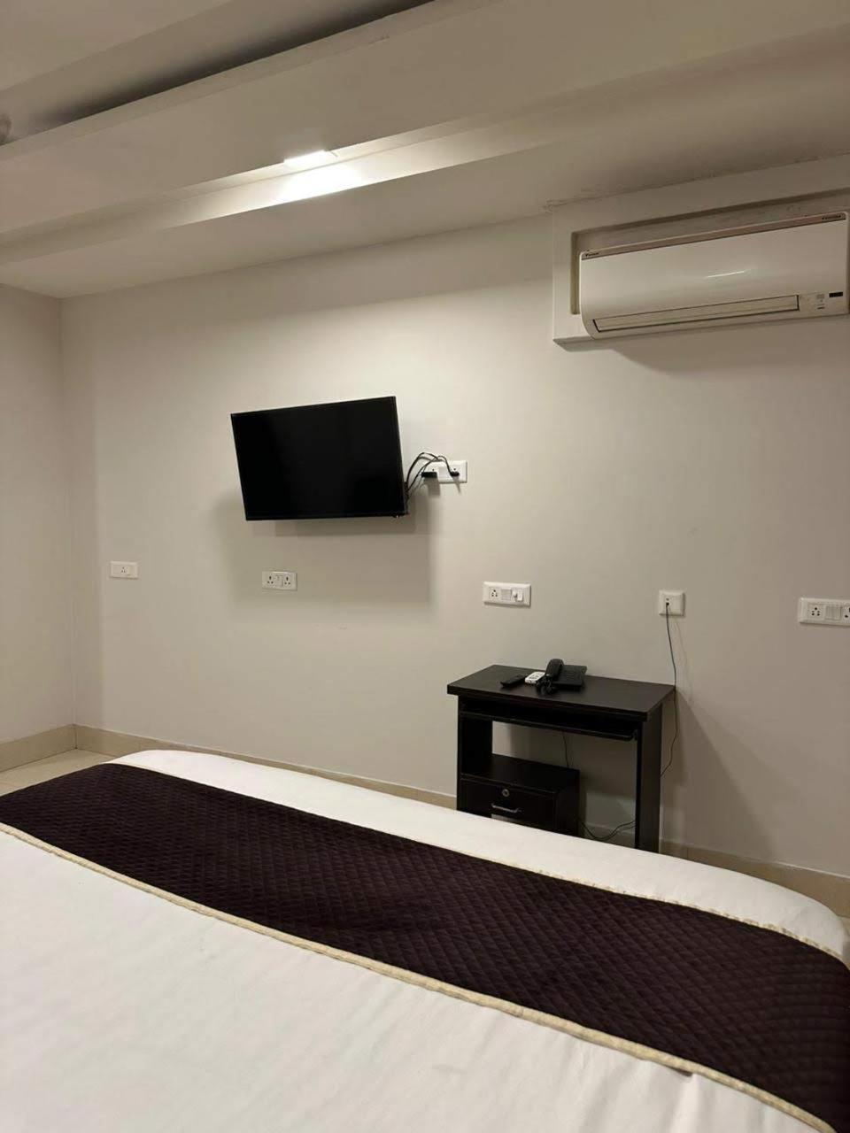 Hotel Amenda Sweet Igi Airport New Delhi