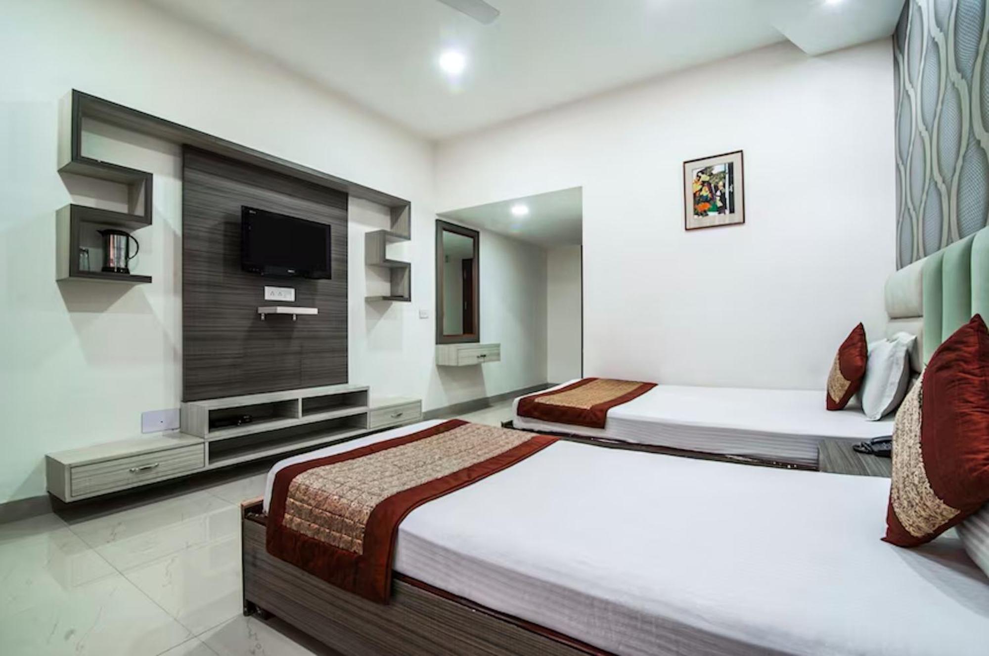 Orchid Garden Karol Bagh Hotel